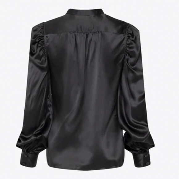 Frame Gillian Long Sleeve Top in Noir - Picture 9 of 10